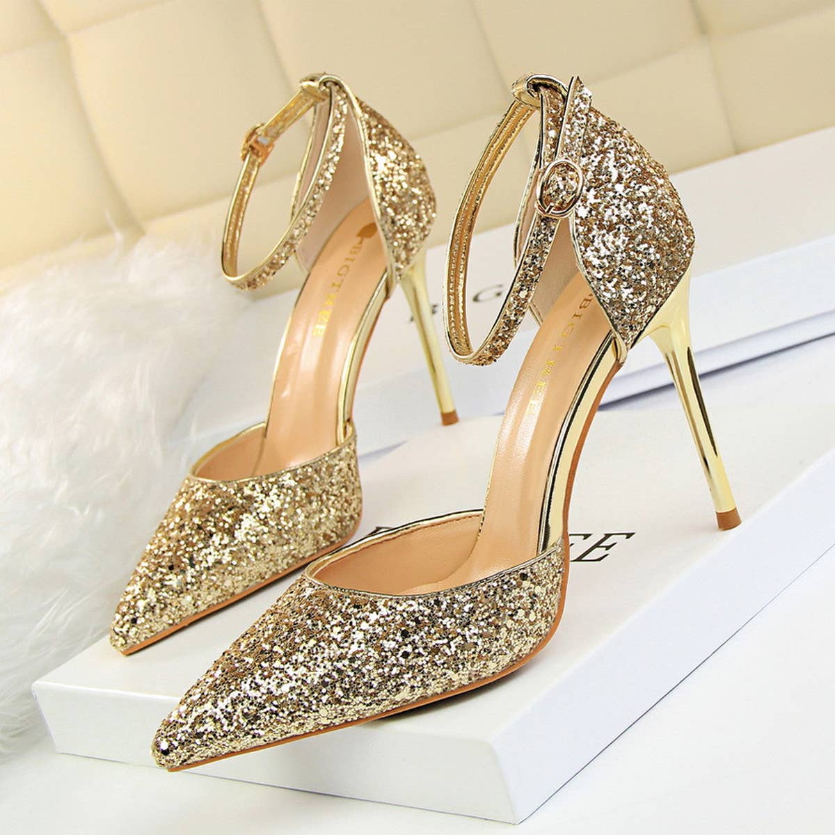 SHALLOW POINTED TOE SEQUINED SEXY HIGH HEELS