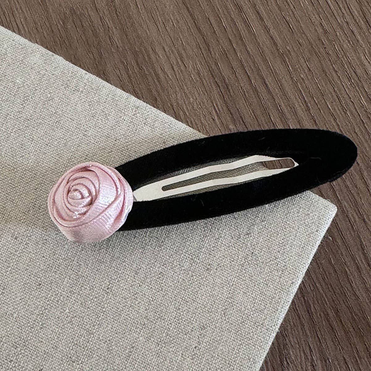 NEW PURE PINK ROSE BOW HAIRPIN