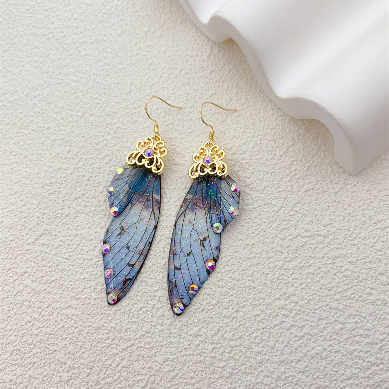 Elegant long earrings with cicada wing wings