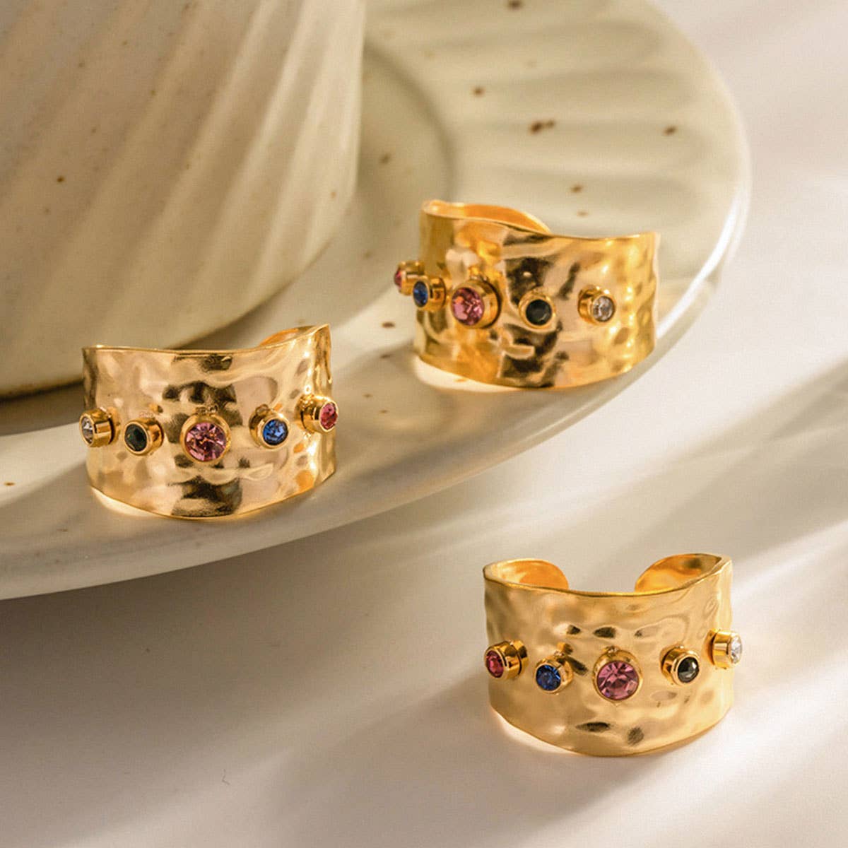 COLORED ZIRCON WIDE PLATE RING