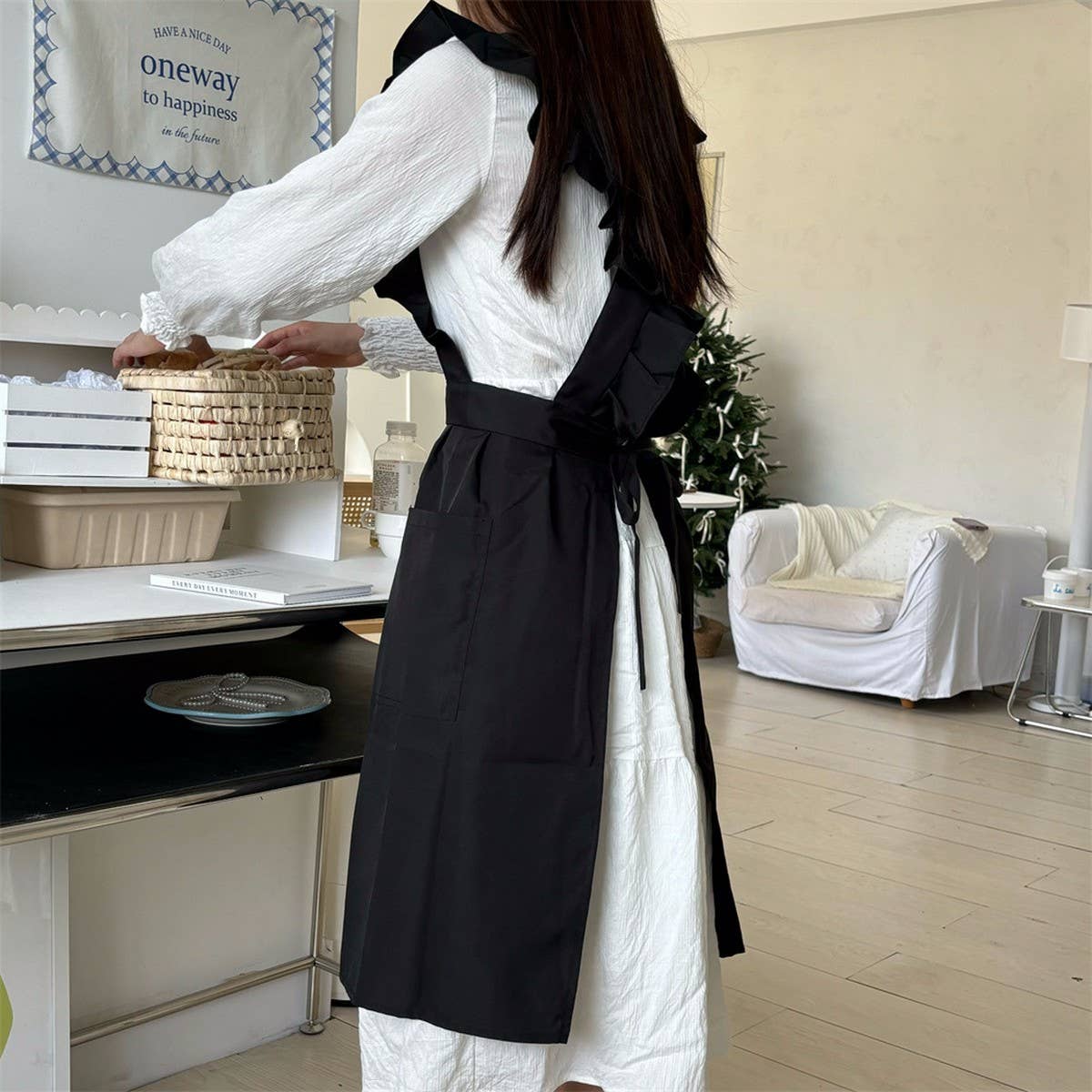 WATERPROOF AND OIL-PROOF OXFORD RUFFLED CROSS APRON