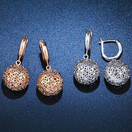 HOLLOW ROUND EARRINGS