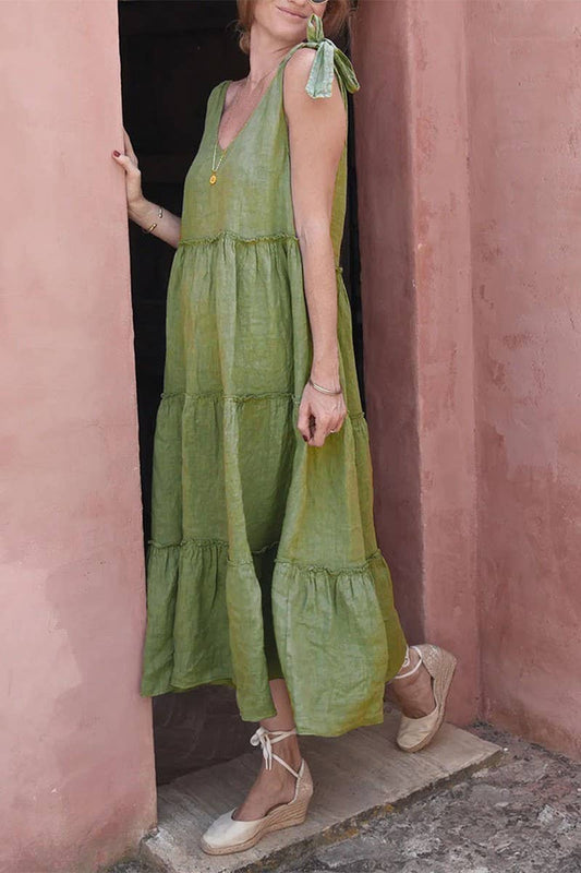 CWDMD1855_SOLID COLOR LOW CUT HALTER MIDI DRESS