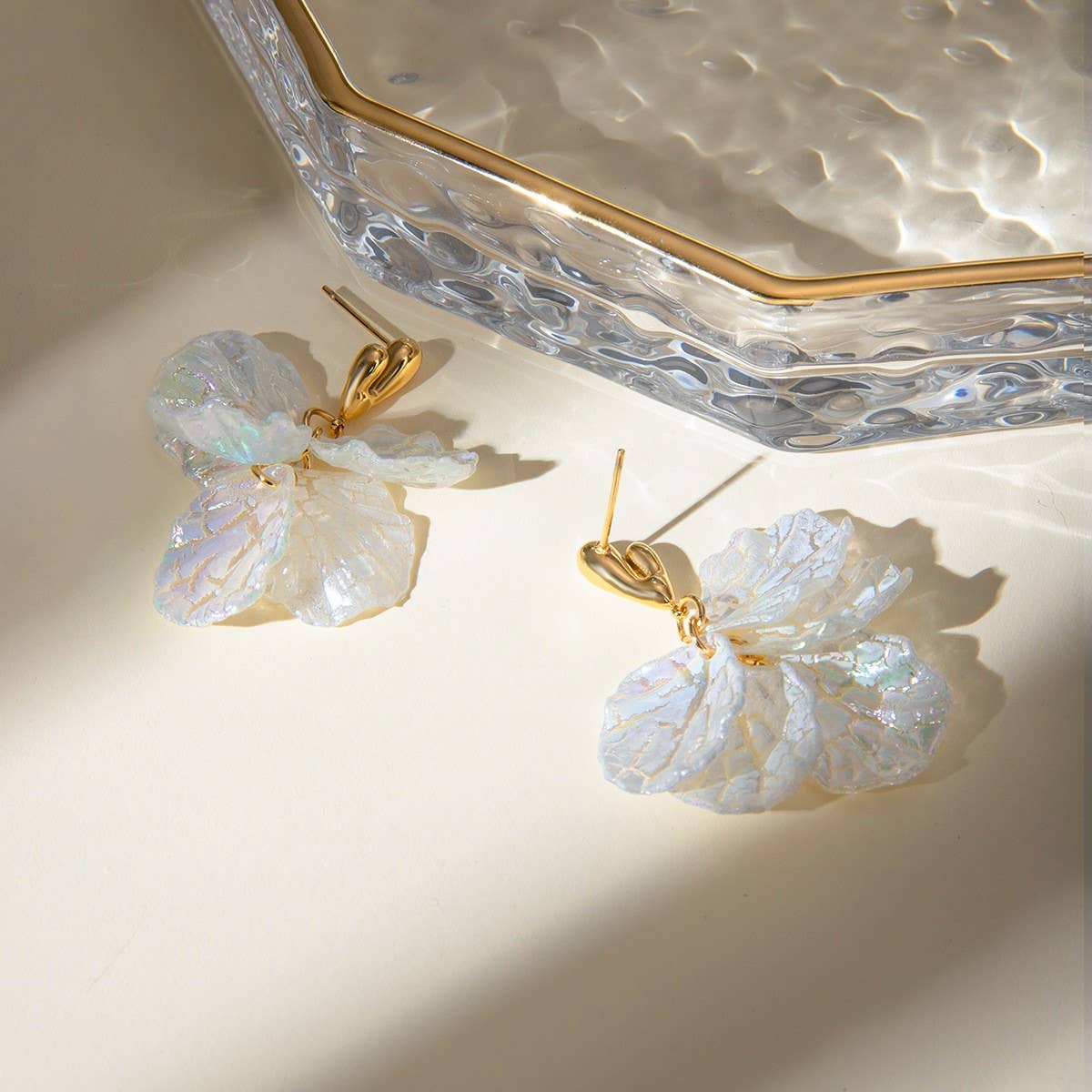 COLORFUL HEART SHELL PETAL EARRINGS