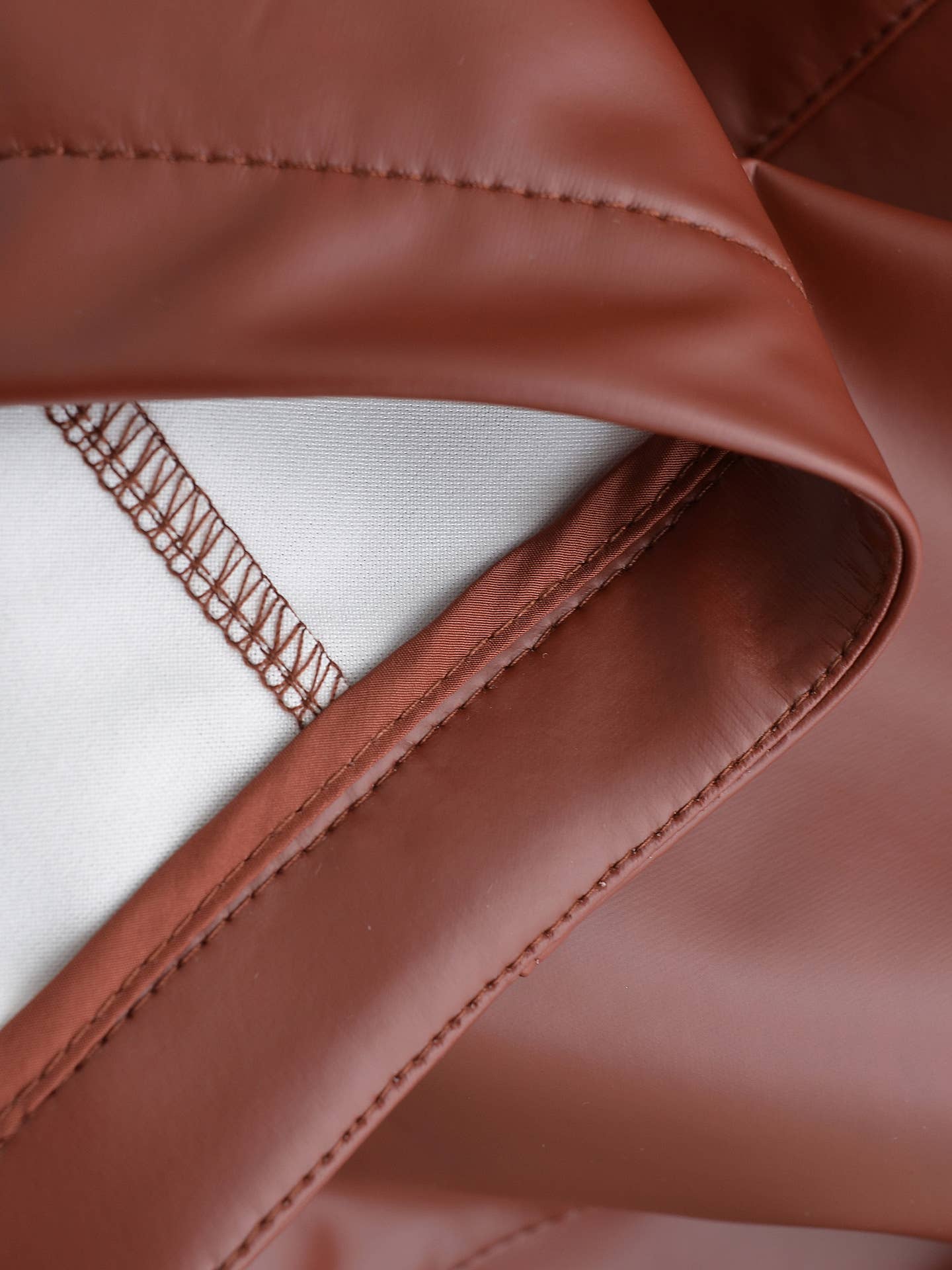 Stand-up collar slanted zipper leather jacket