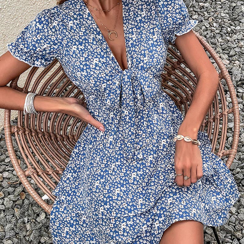 Lace-up V-neck short-sleeved floral dress