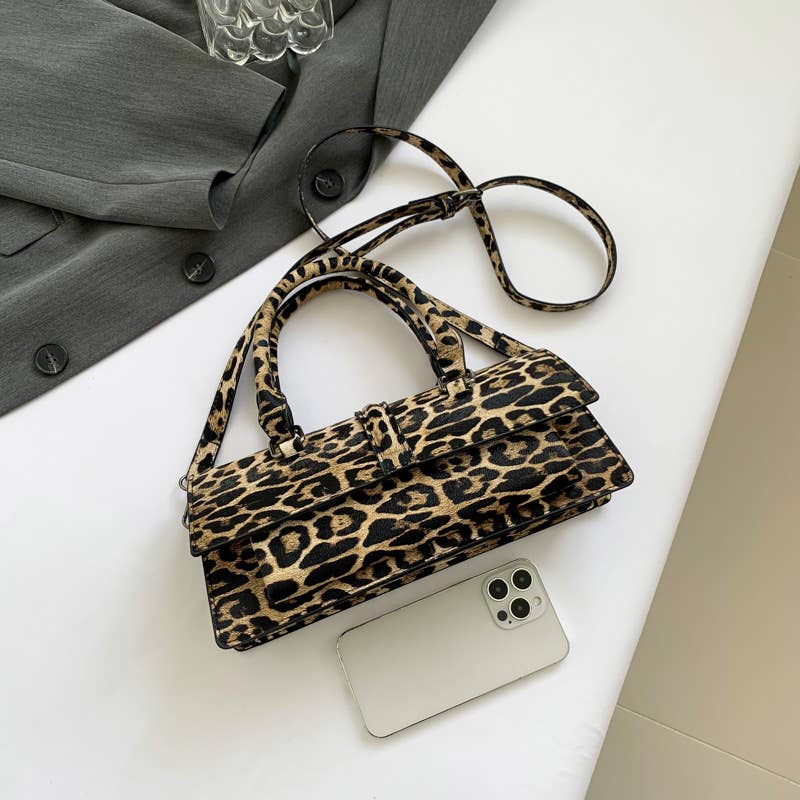 Fashionable leopard print crossbody handbag