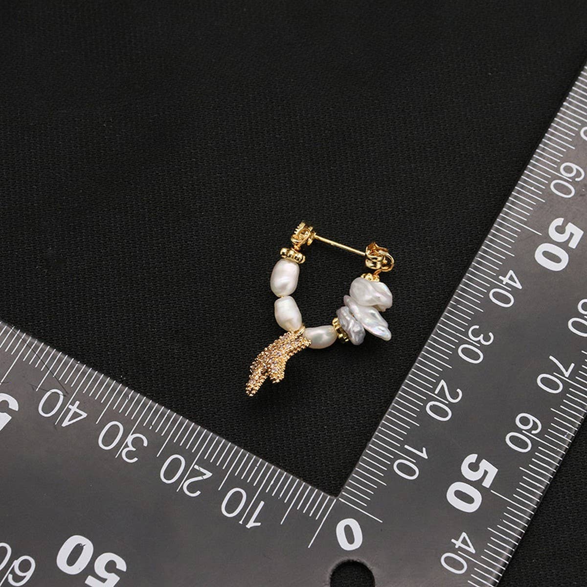 NEW HIGH-END RETRO FASHION PEARL EARRINGS