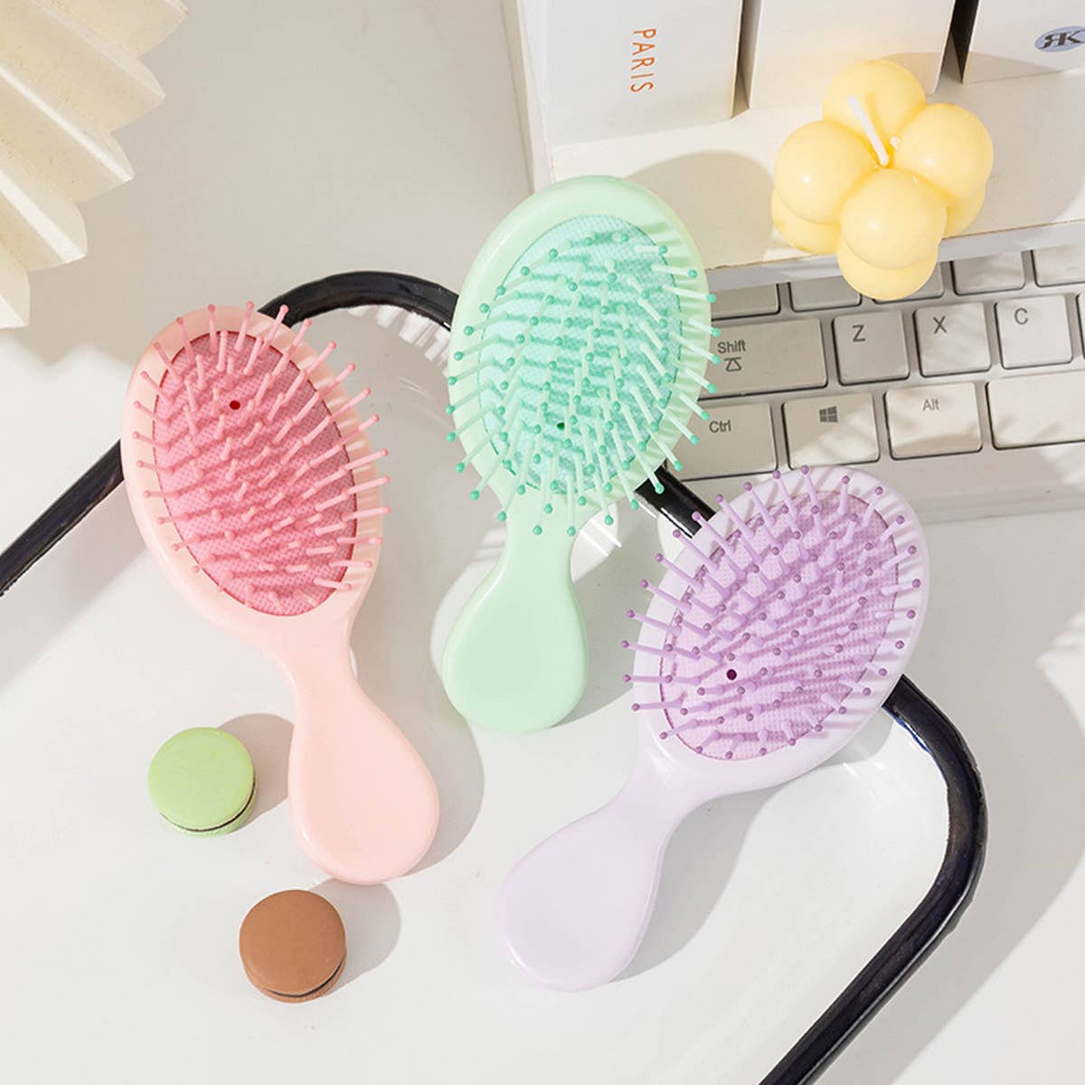 CHILDREN COMPACT MINI CUTE HOME MASSAGE COMB