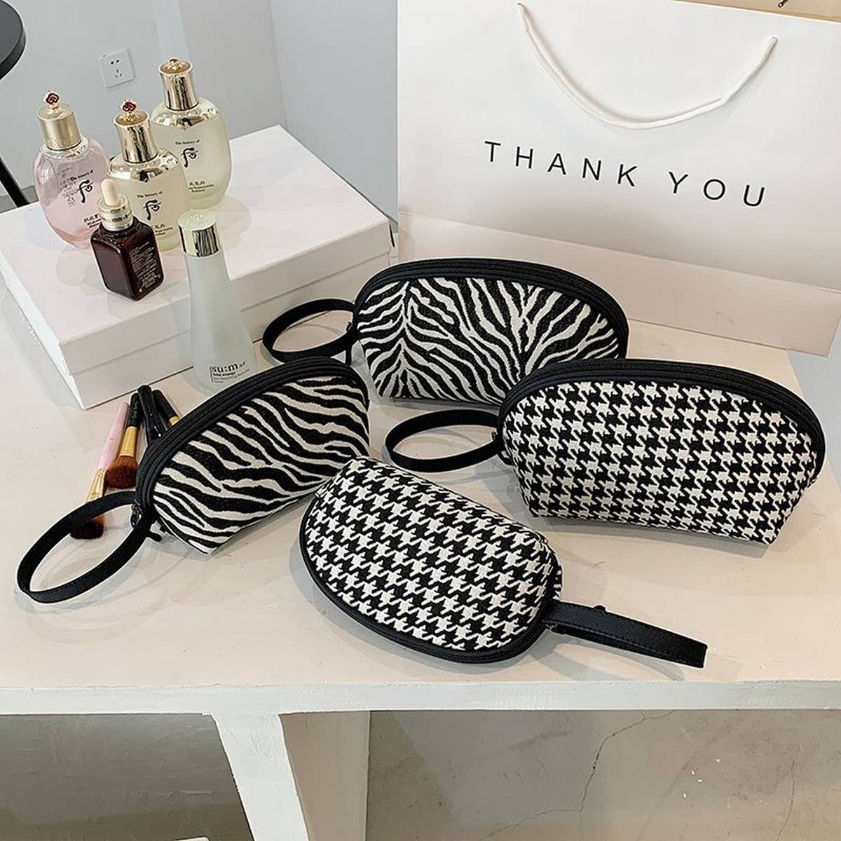 NEW LARGE CAPACITY PORTABLE COSMETIC BAG_CWAB4485