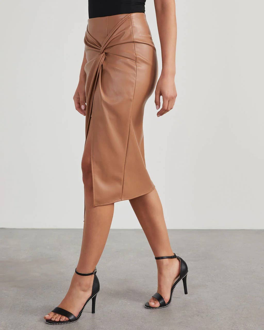 Split mid-length sexy hottie hip leather skirt