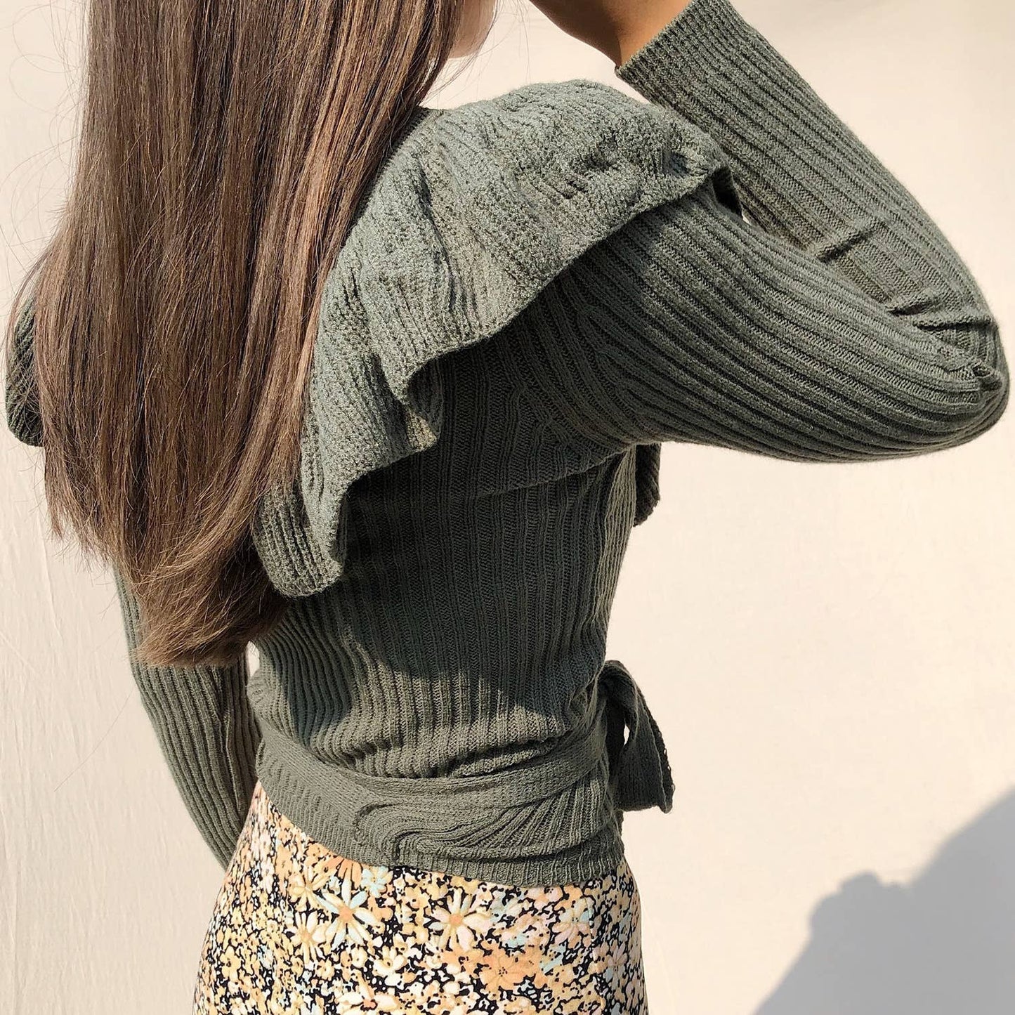 LACE-UP SLIM-FIT SOLID COLOR LONG-SLEEVED SWEATER