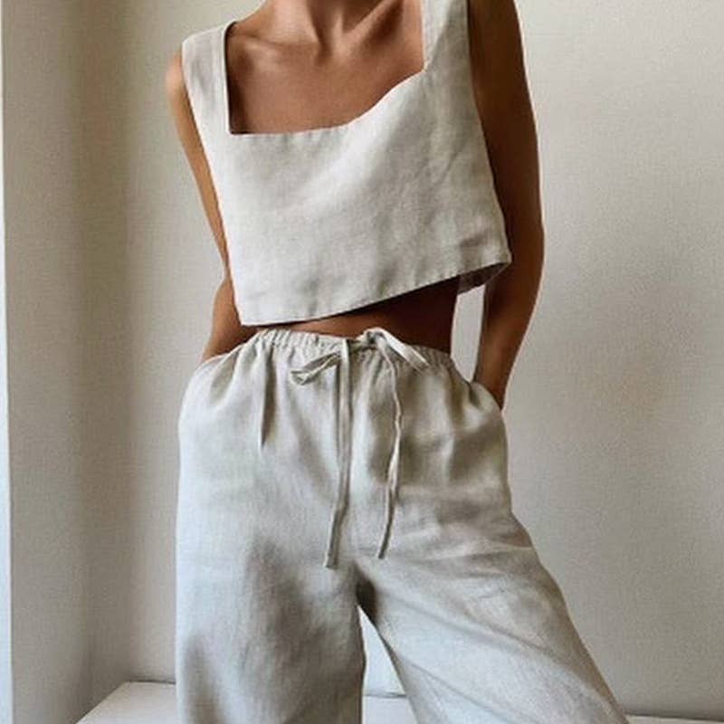 Short square neck sleeveless tank top