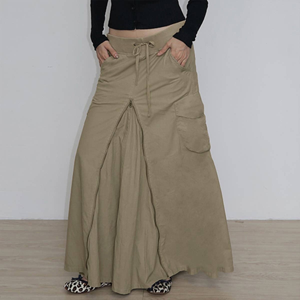 ZIPPER SLIT DESIGN POCKET TOOLING SKIRT