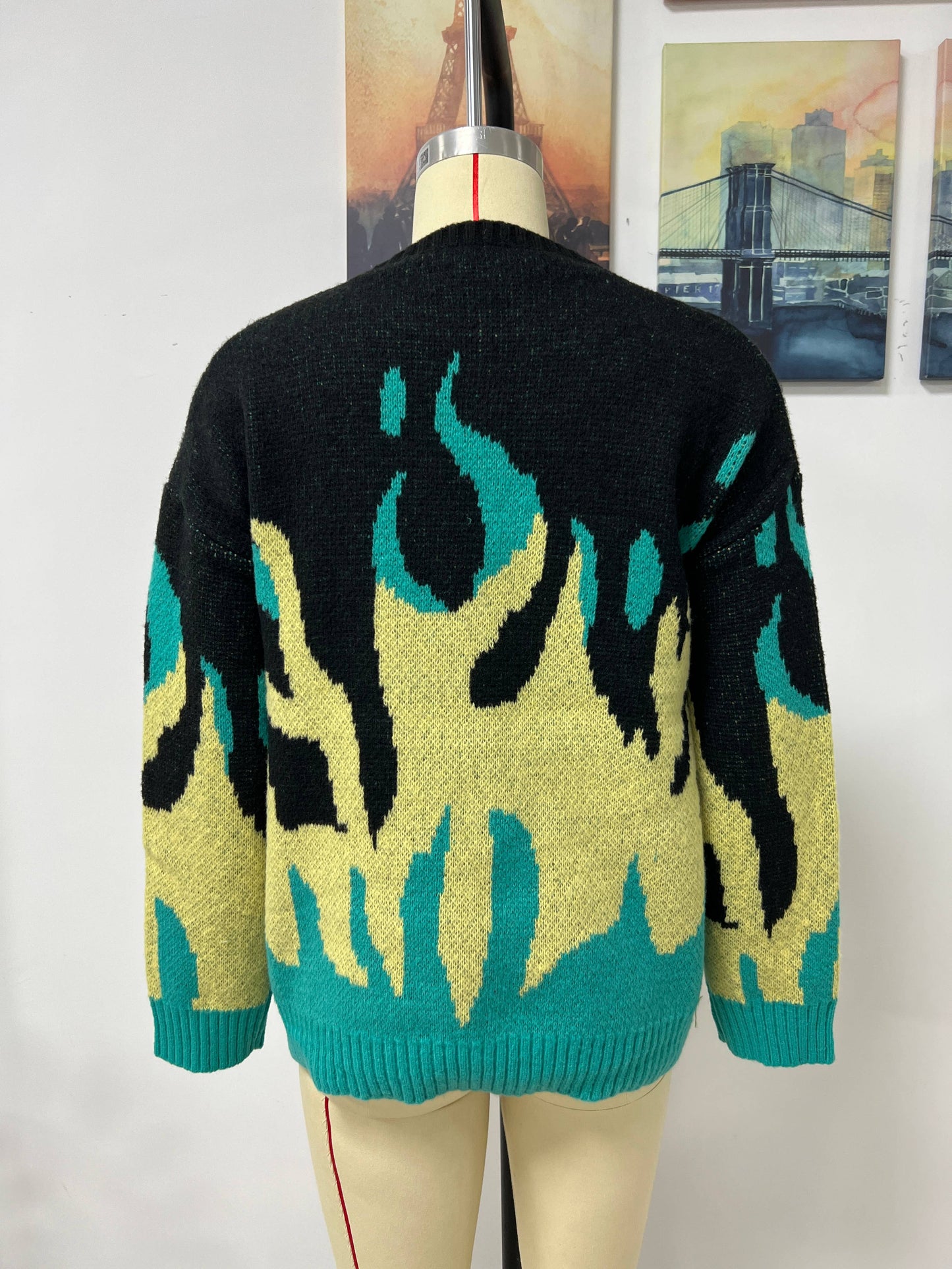 FLAME-JACQUARD CREW-NECK LONG-SLEEVED SWEATER