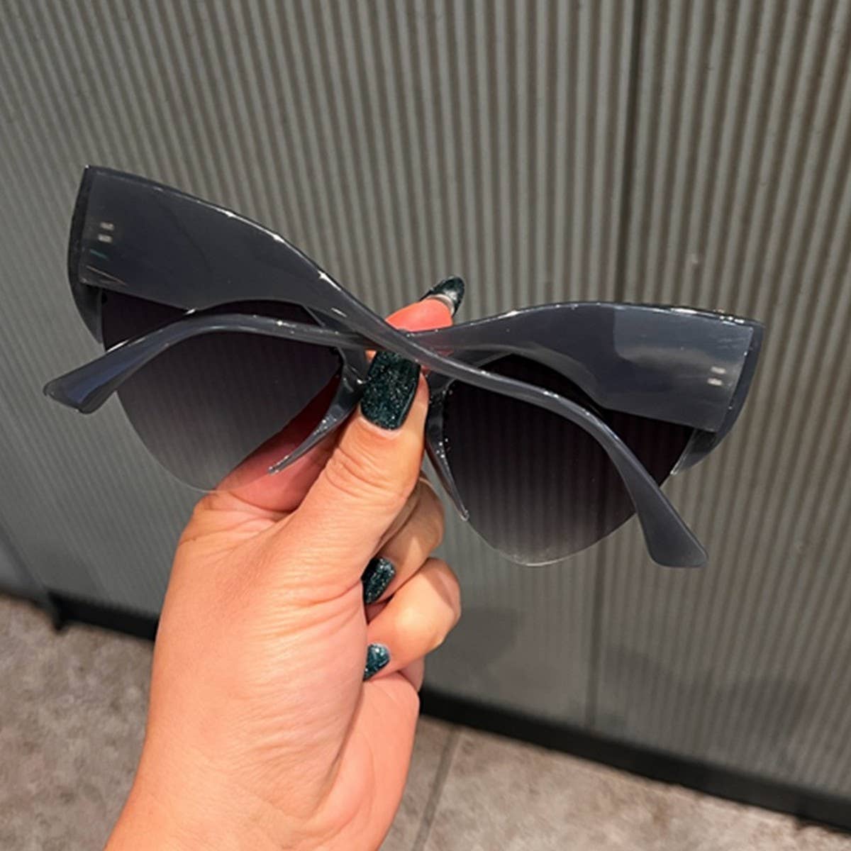 CAT-EYE UV PROTECTION PERSONALIZED SUNGLASSES_CWASG0795