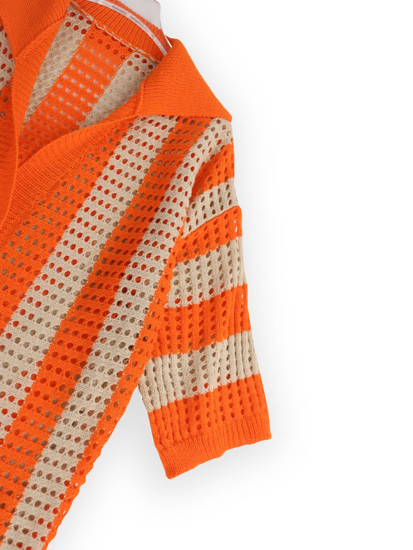 Knitted suit with striped short sleeves shorts