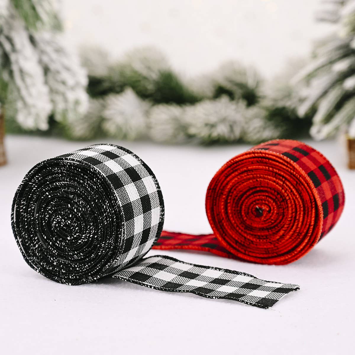 CWMM10205_PLAID CHRISTMAS RIBBON RED BLACK WHITE DECOR