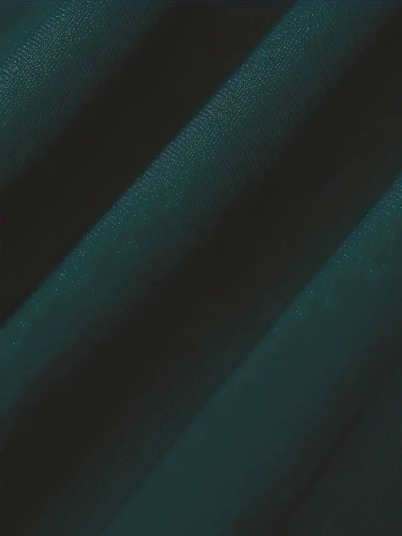 PLUS-SIZE LOOSE IRREGULAR SKIRT