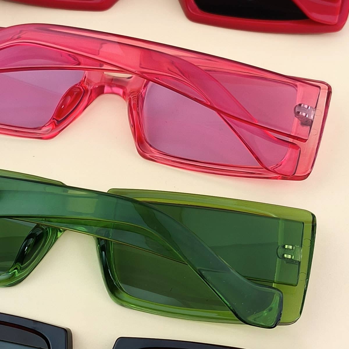 CLASSIC SQUARE SUNGLASSES