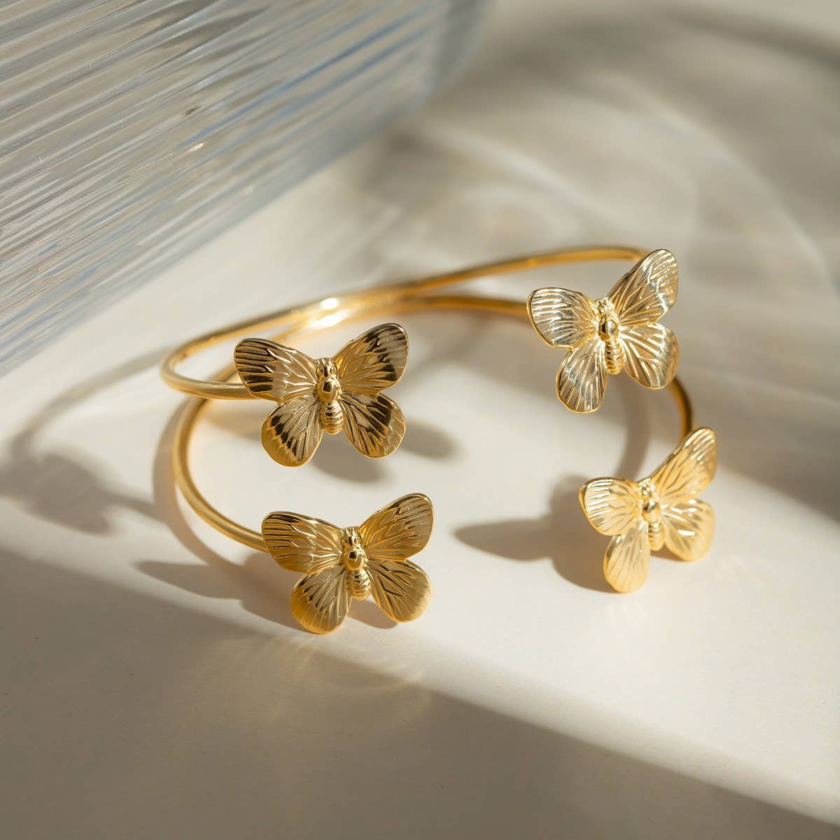 Stylish 18KGold Double Round Butterfly Open Bangle_CWAJE4716