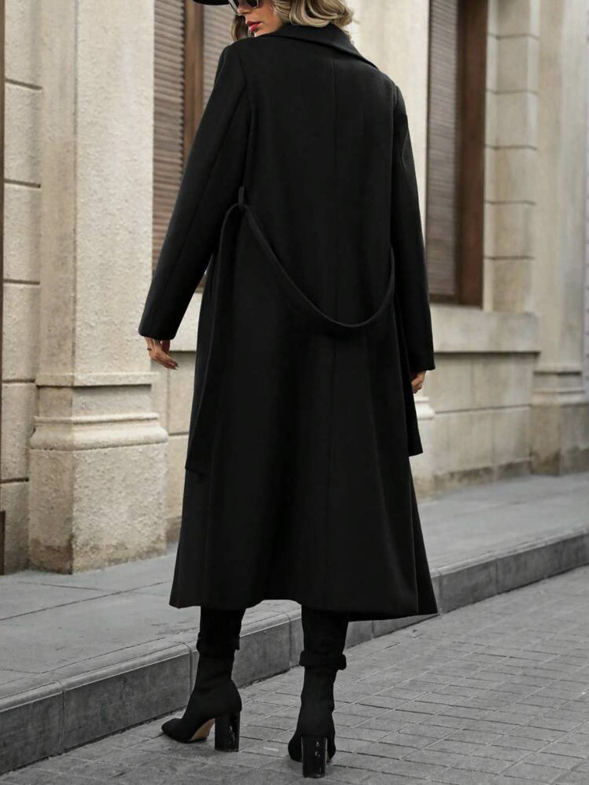 Lapel tie double-breasted and long coat