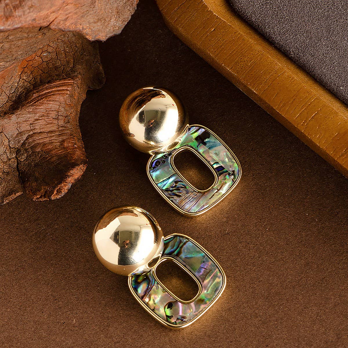 COLORFUL ABALONE PENDANT SILVER NEEDLE EARRINGS