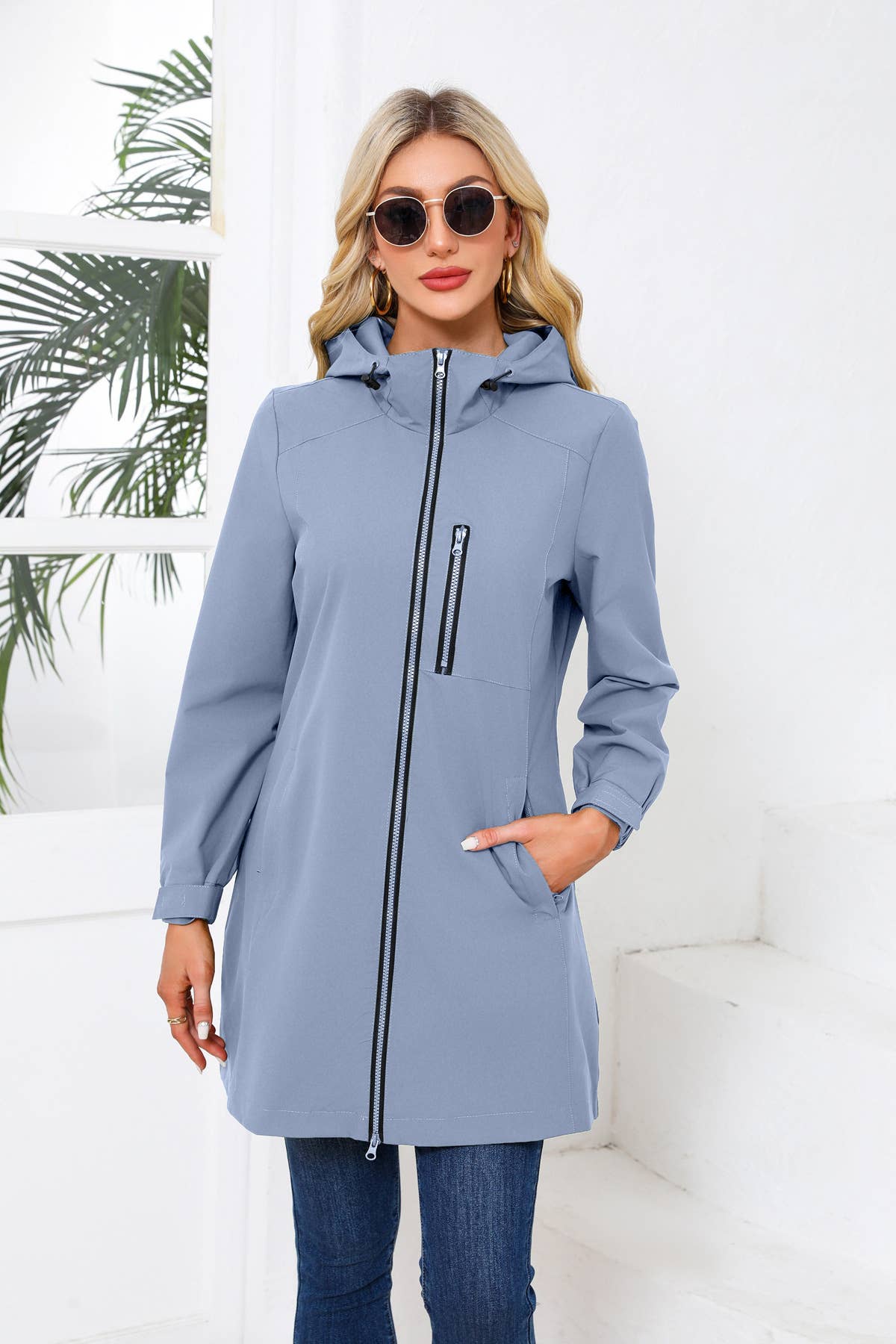 HOODED LONG-SLEEVED SPORTS TRENCH COAT
