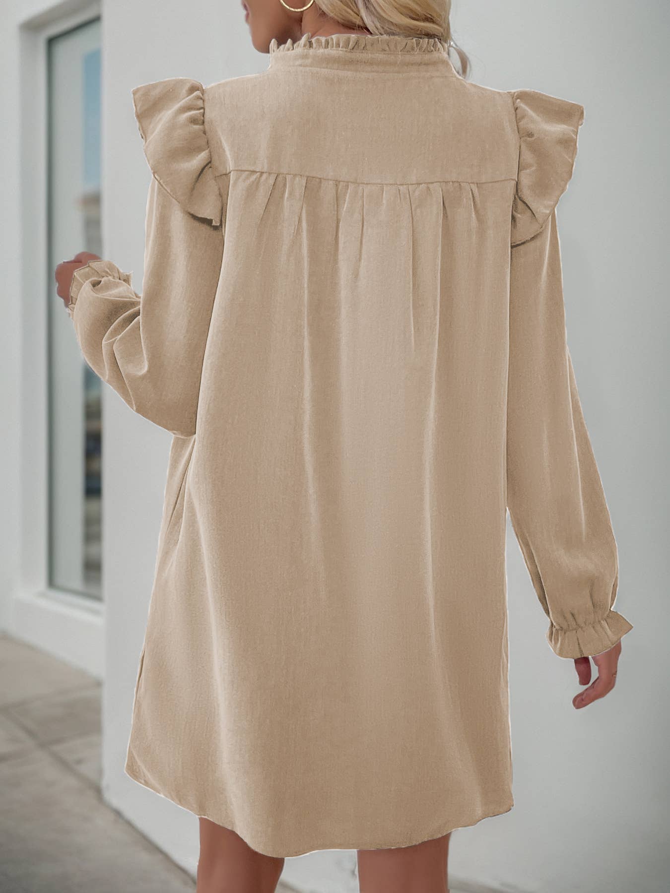 Solid-color ruffled loose stand-up collar dress
