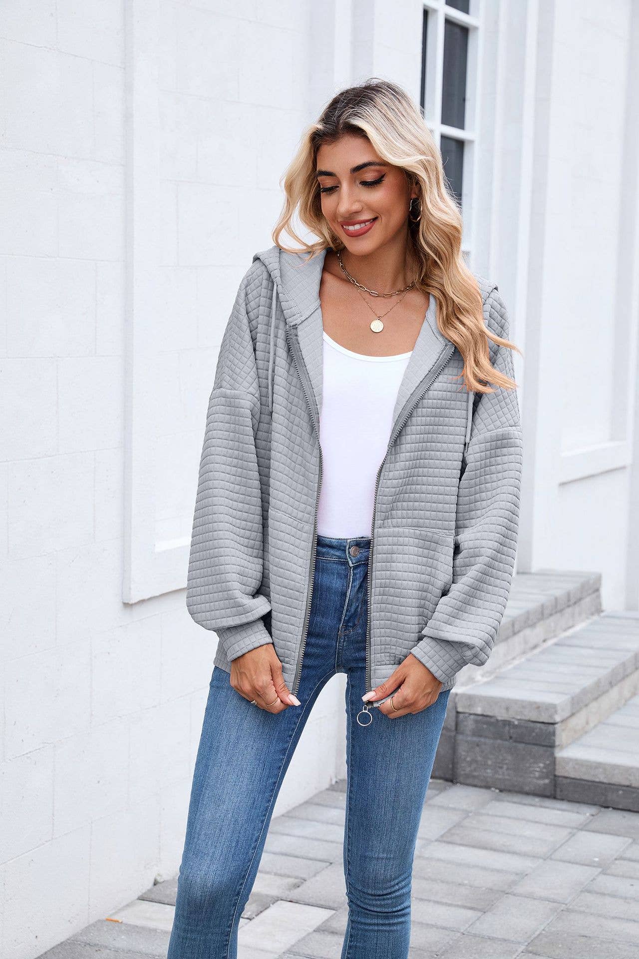 Solid-color zipper long-sleeved hooded jacket