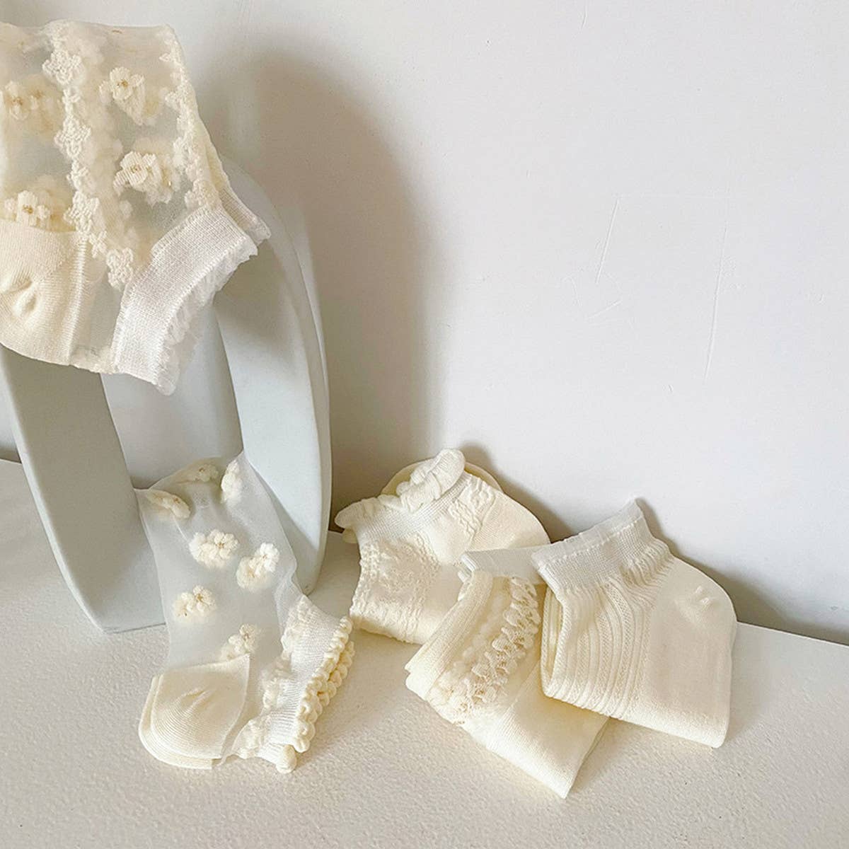 WOMEN CASUAL THIN SHORT SOCKS