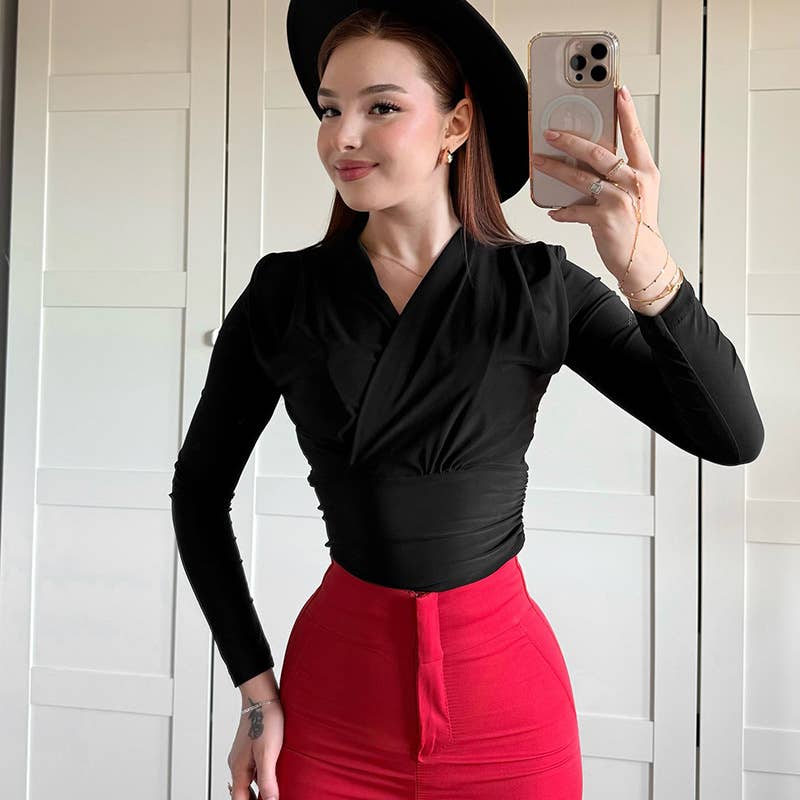 SOLID COLOR CROSS V-NECK PLEATED WAIST T-SHIRT