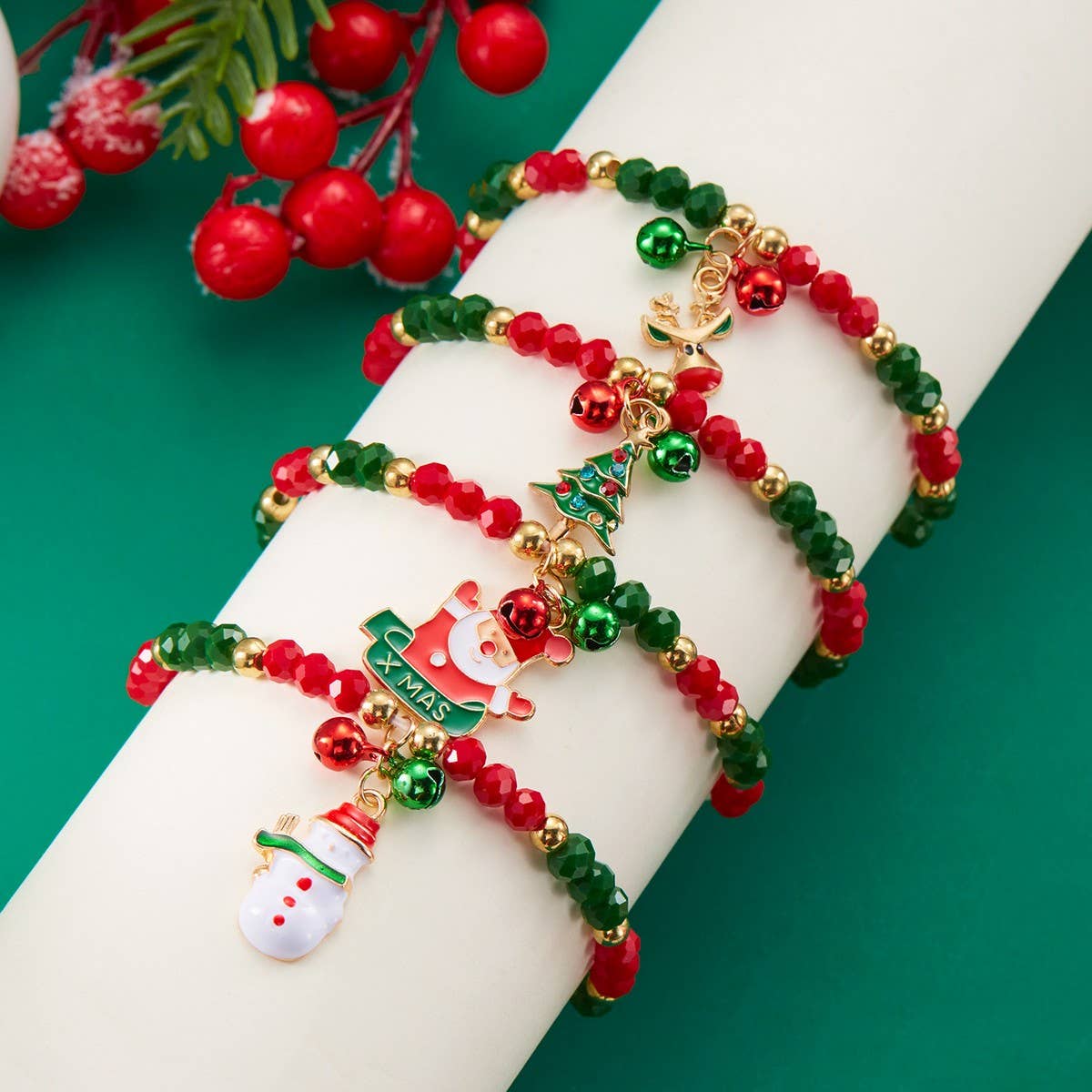 CWAJE2511_PENDANT SANTA CLAUS CRYSTAL BELL BEADED BRACELET