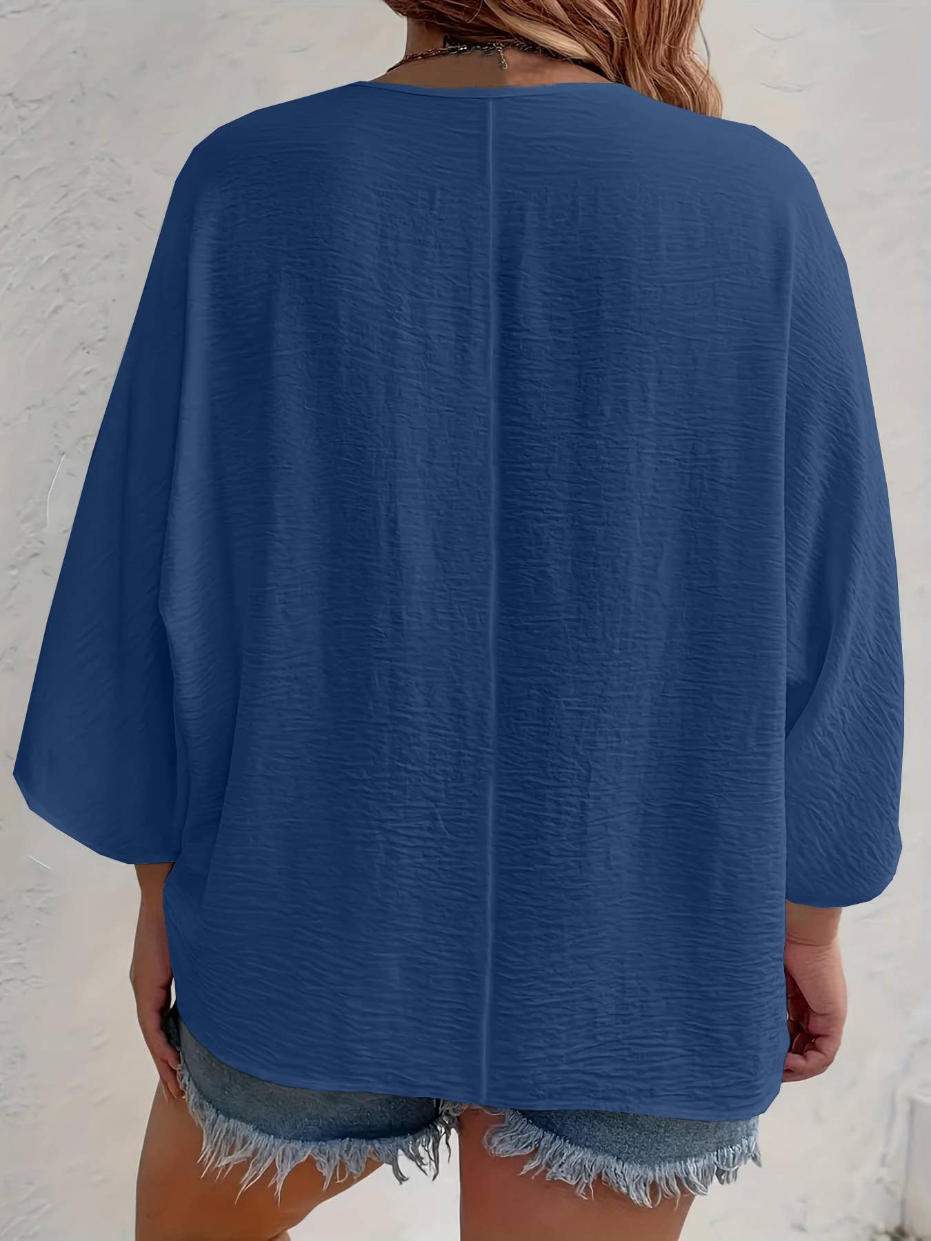 V-neck three-quarter sleeve cardigan