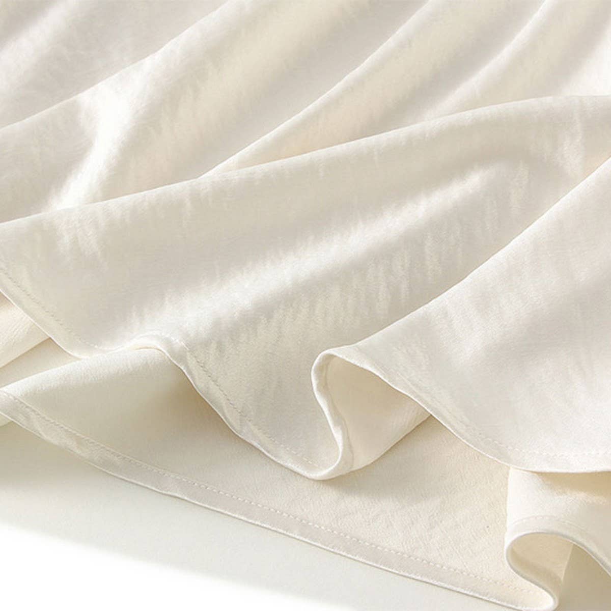 Lace Panel Satin Fishtail Slim Fit Midi Skirt