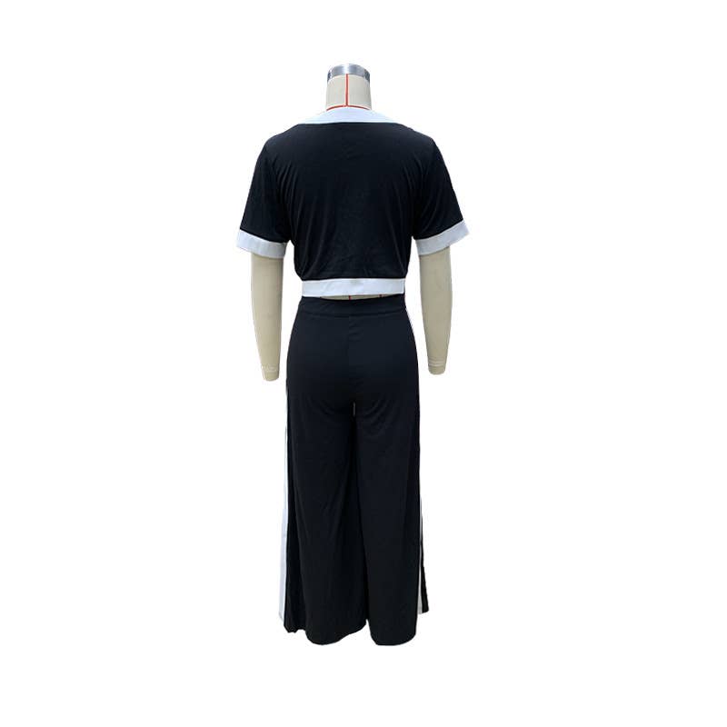 SHORT TOP STRAIGHT LEG TWO-PIECE SET