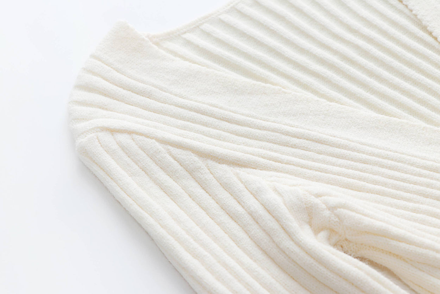 V-NECK PULLOVER CROSS SWEATER SWEATER