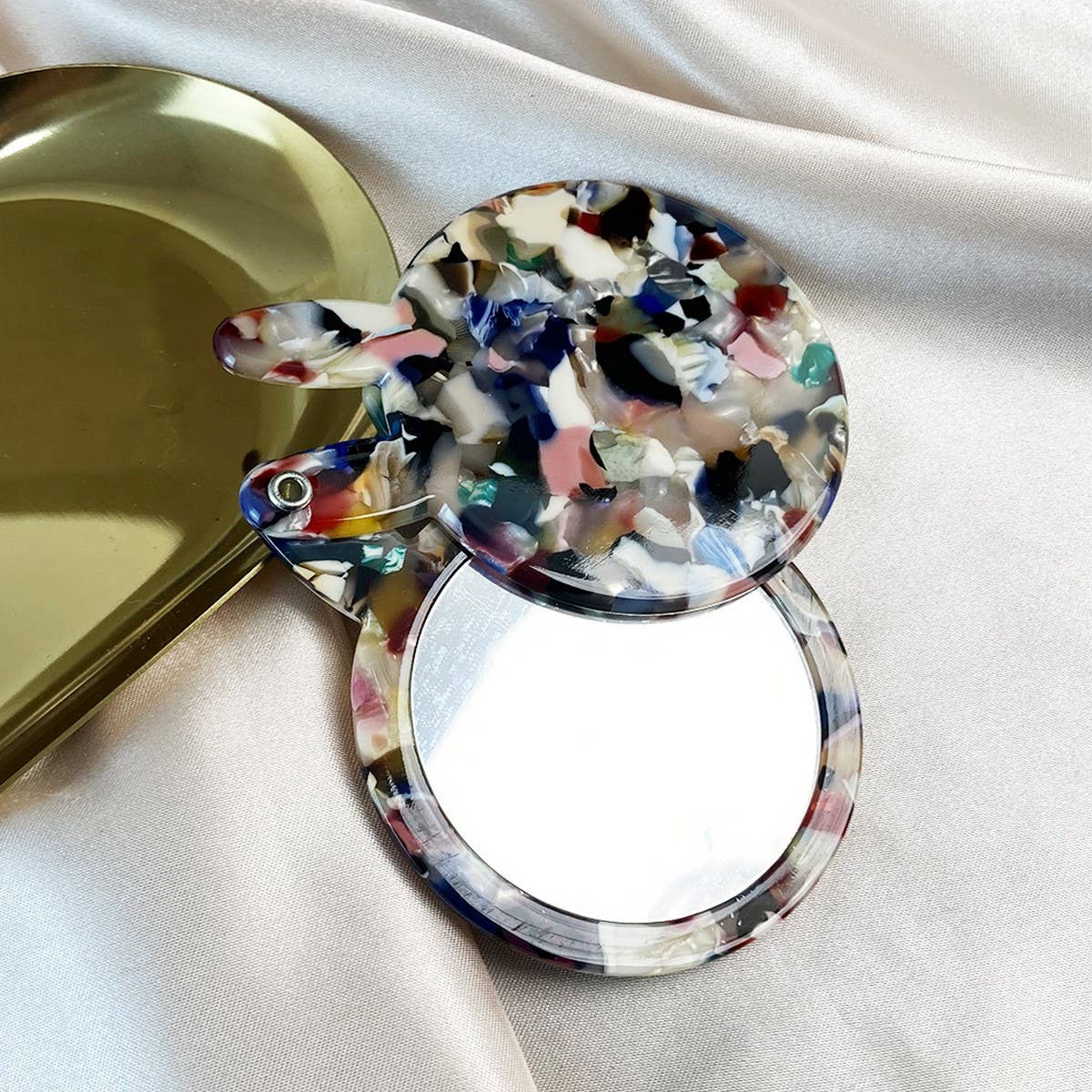 Multicolor Acetate Rabbit Shaped Makeup Mirror