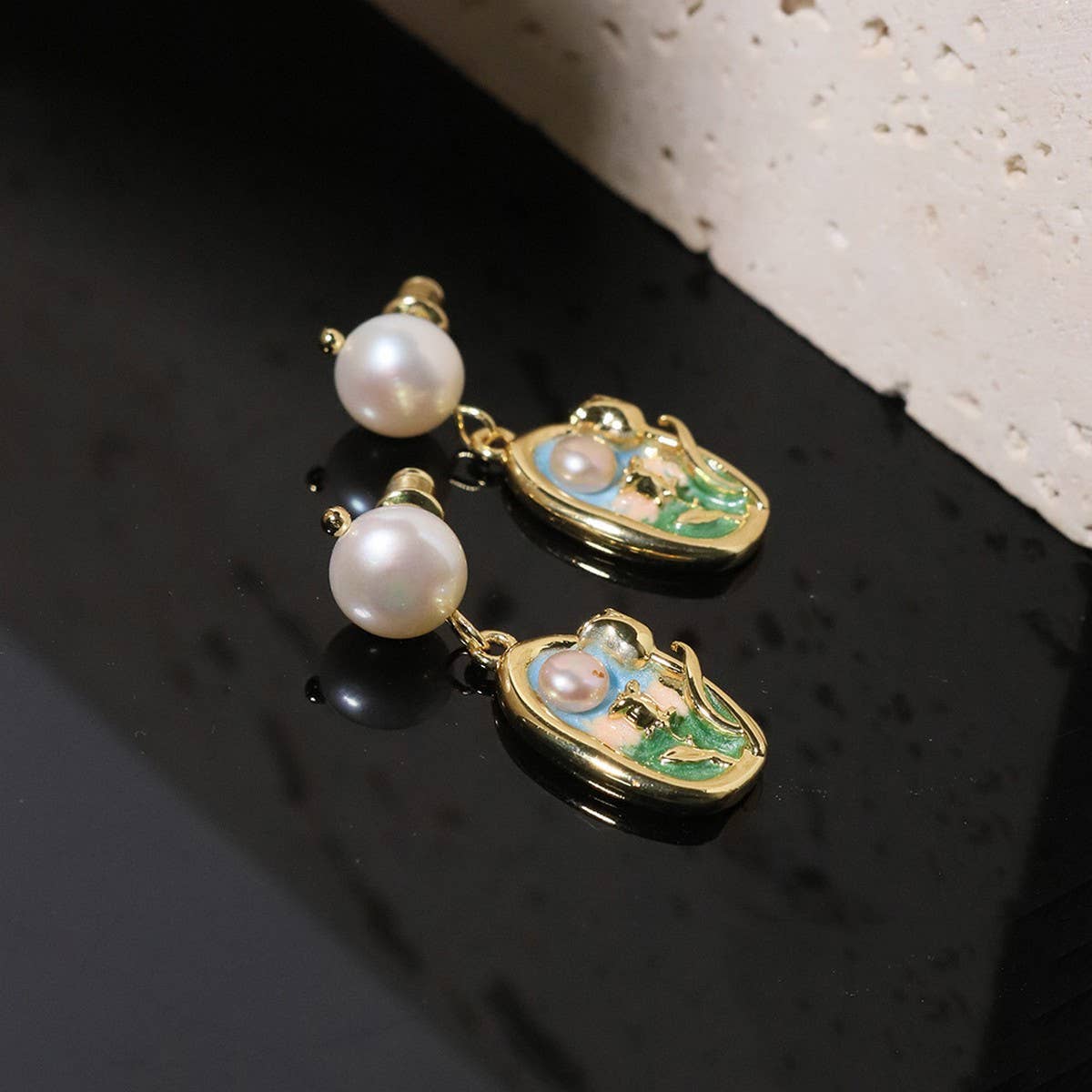 NEW HIGH-END RETRO LITERARY SUNSET PEARL EARRINGS