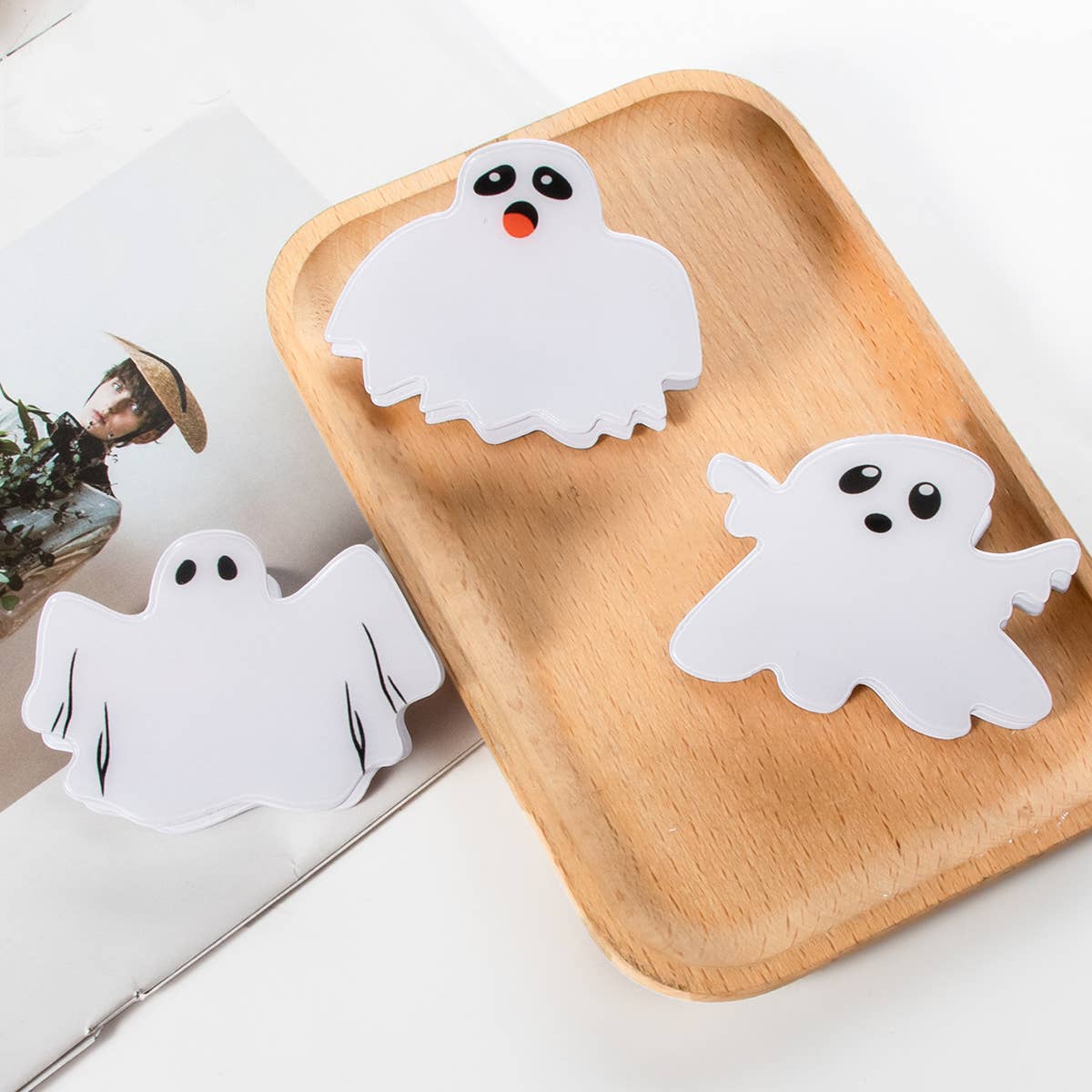 HALLOWEEN SCARY WHITE GHOST HAIRPIN