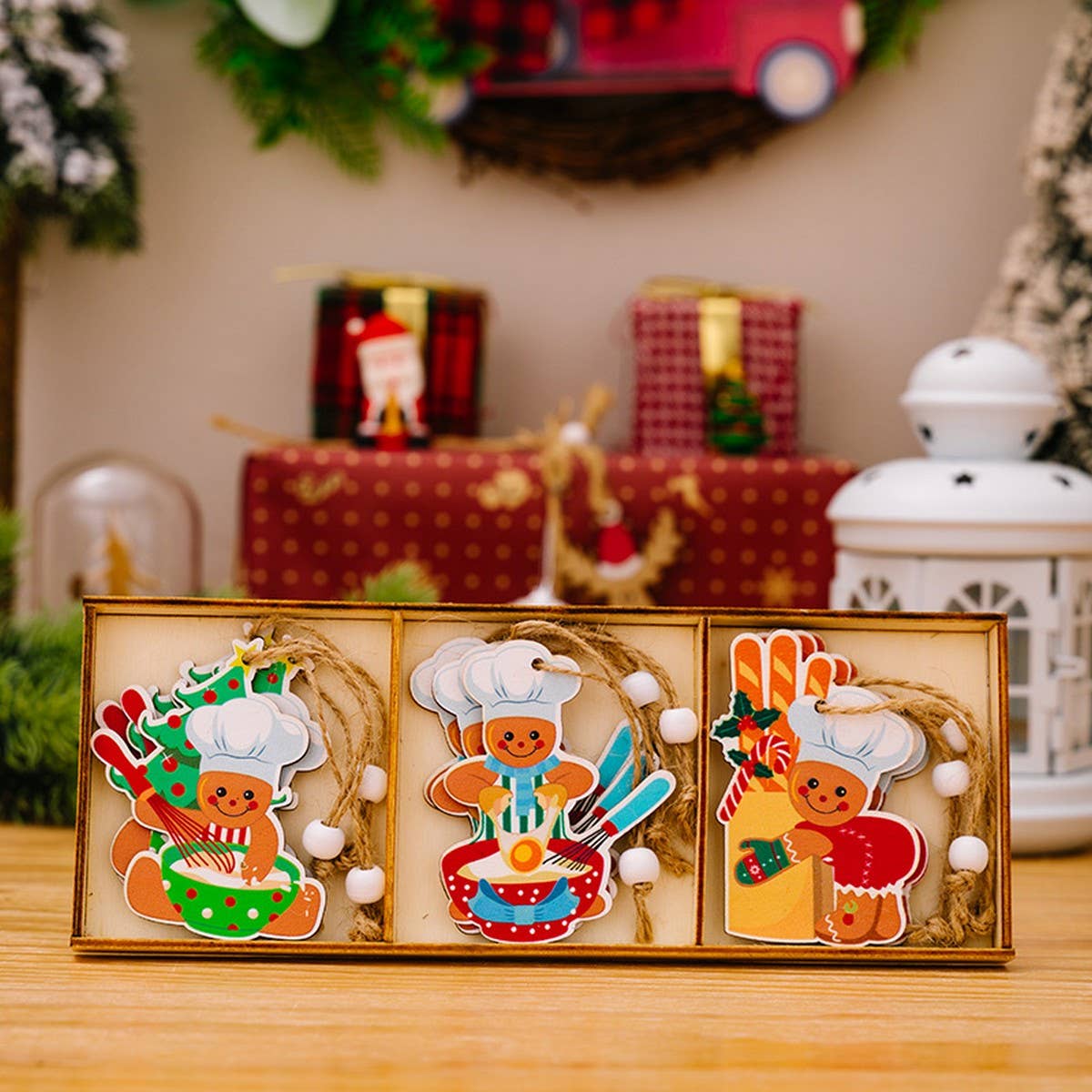 CWMM10287_CHRISTMAS WOODEN GINGERBREAD ORNAMENTS SET