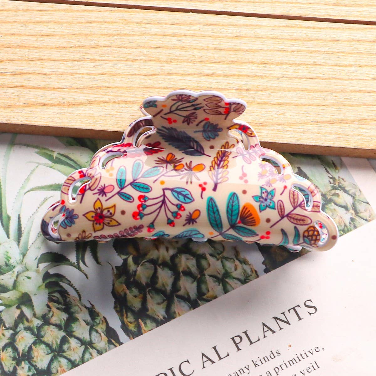 CWAHA1419_ACETIC ACID PLANT FLOWERS IRREGULAR HAIR CLAW CLIP