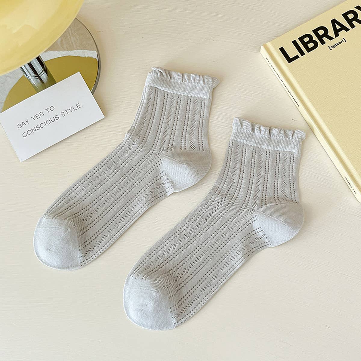 CASUAL MESH LACE BUBBLE CUFF SOCKS_CWMS0961