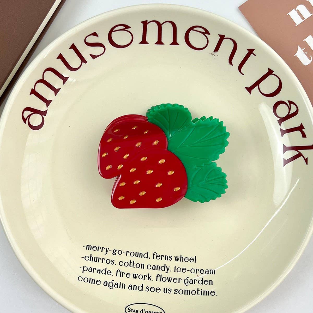 Creamy Strawberry Acetate Claw Sweet Hair Clip