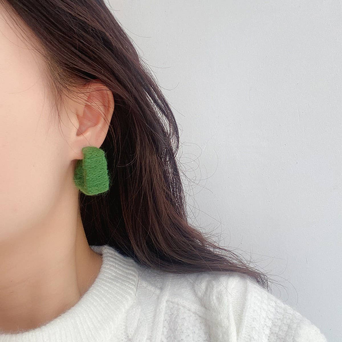 SOLID COLOR SQUARE PLUSH VERSATILE EARRINGS_CWAJE2192