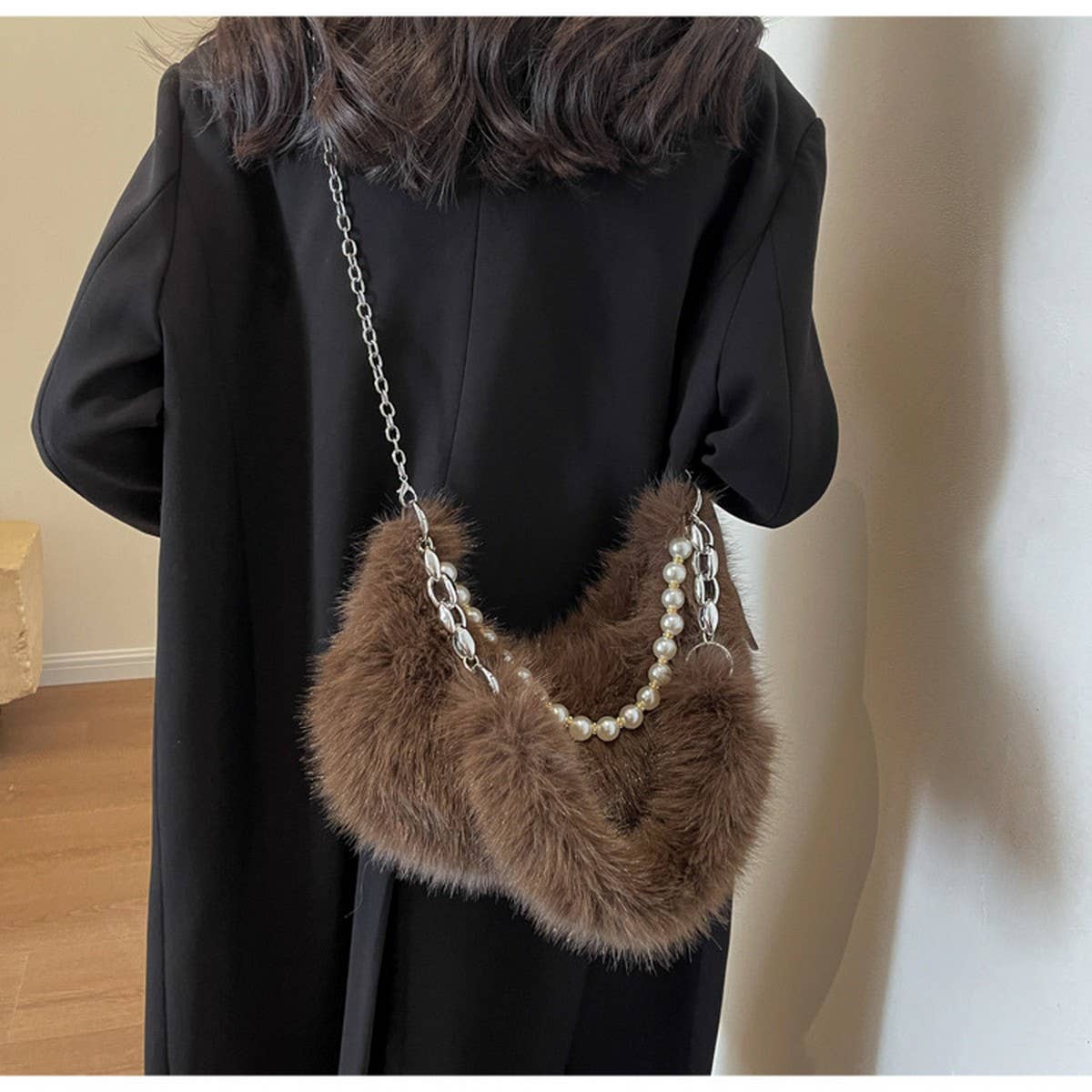Fluffy Pearl Chain Handbag Women Shoulder Bag_CUAB00579