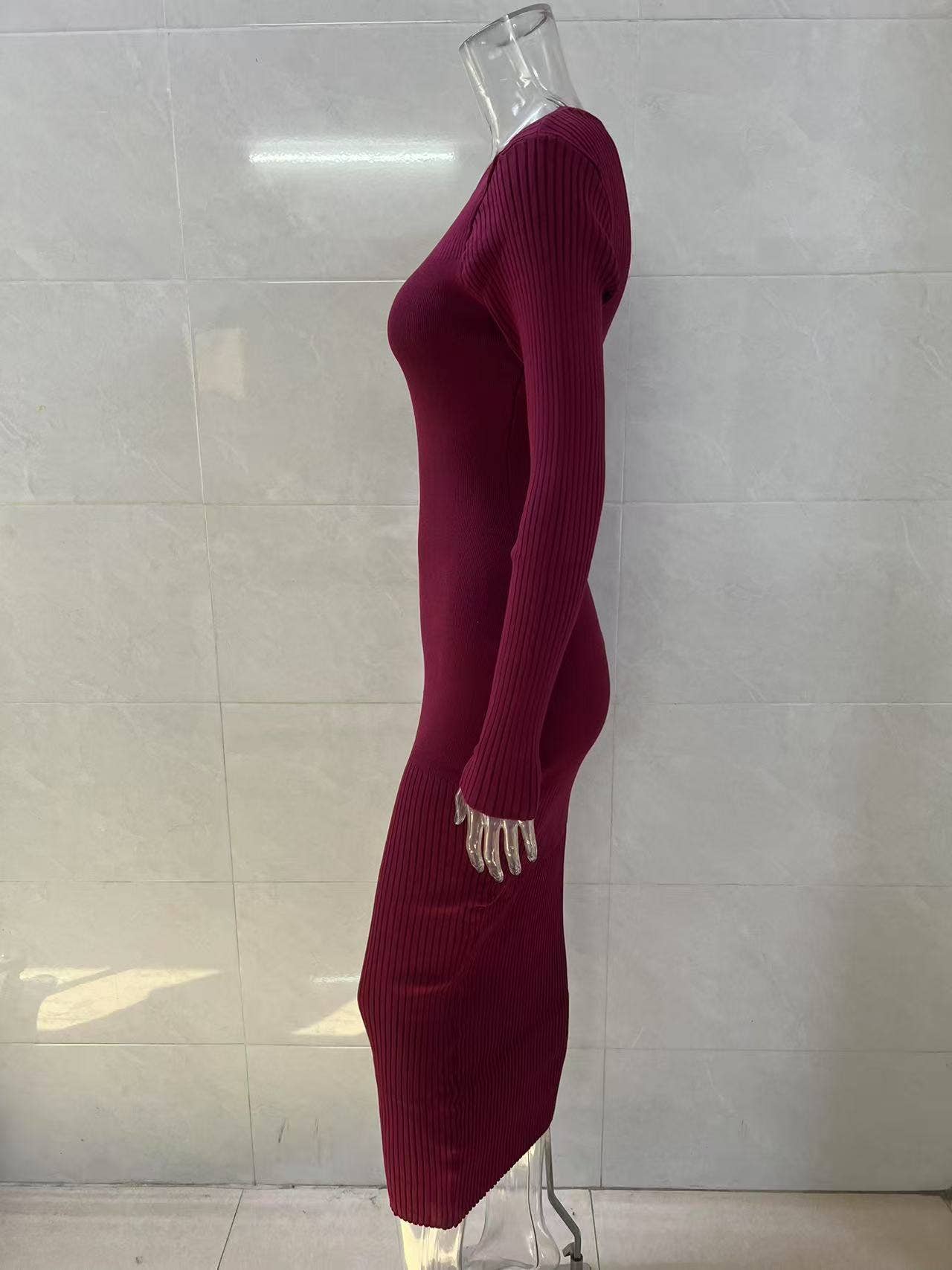 Round-neck pitted tight knitted dress