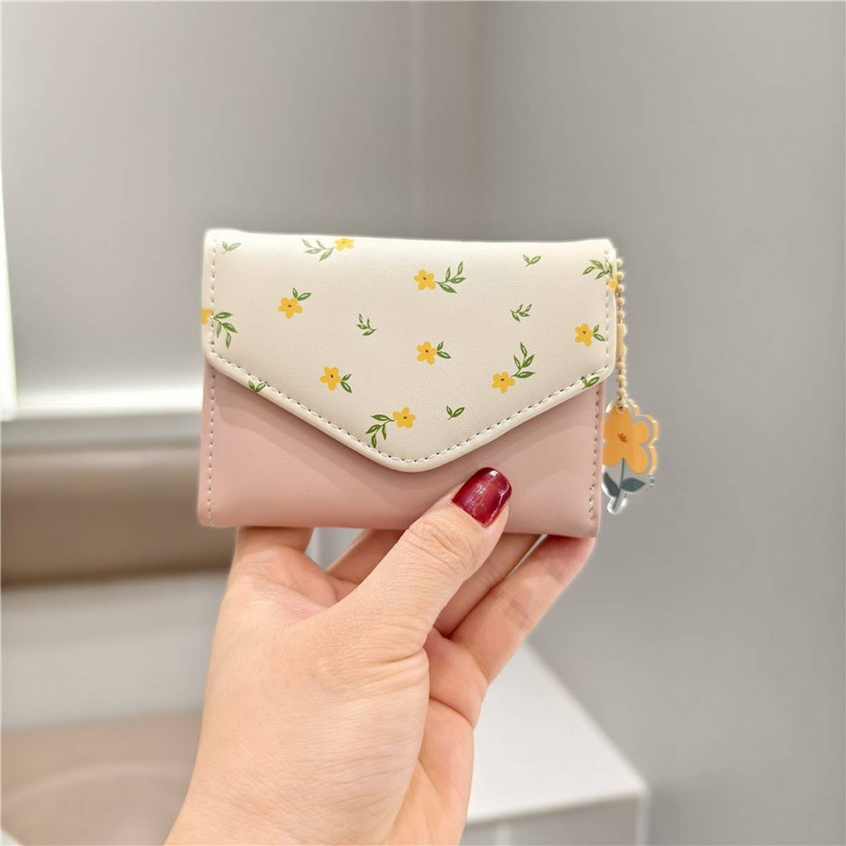 SMALL FRESH FLORAL TRI-FOLD THIN SHORT WALLET_CWAB2547
