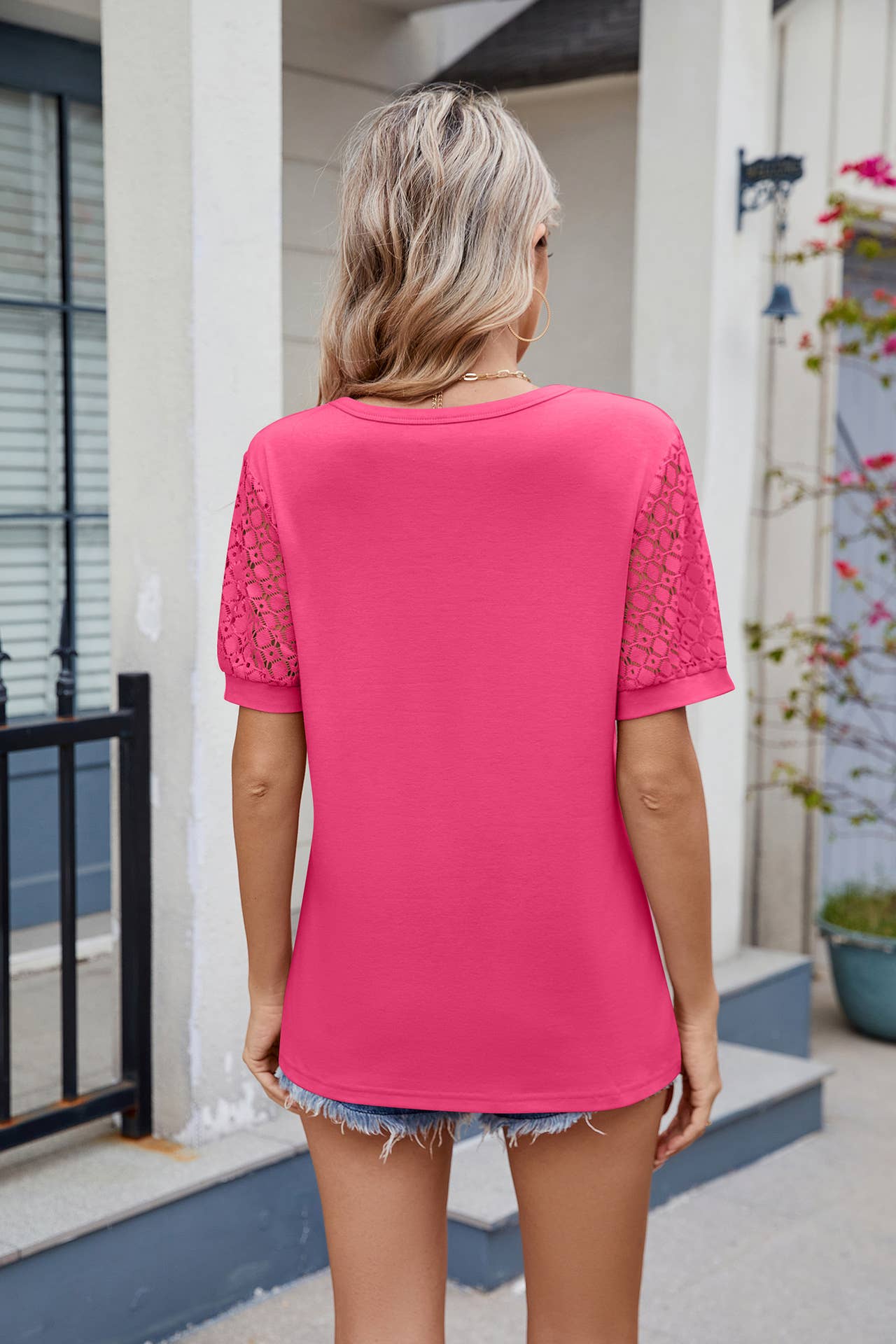 Solid color V-neck lace short sleeve T-shirt