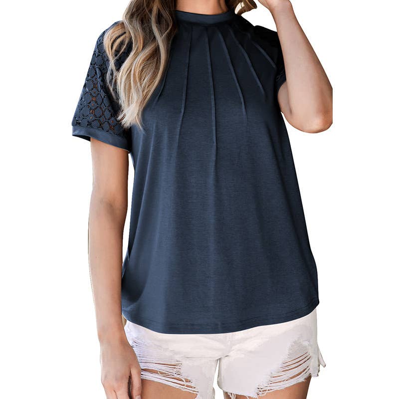 Stylish lace T-shirt with crew neck pull-over
